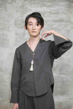 The V neck shirts / Cotton Silk / Black