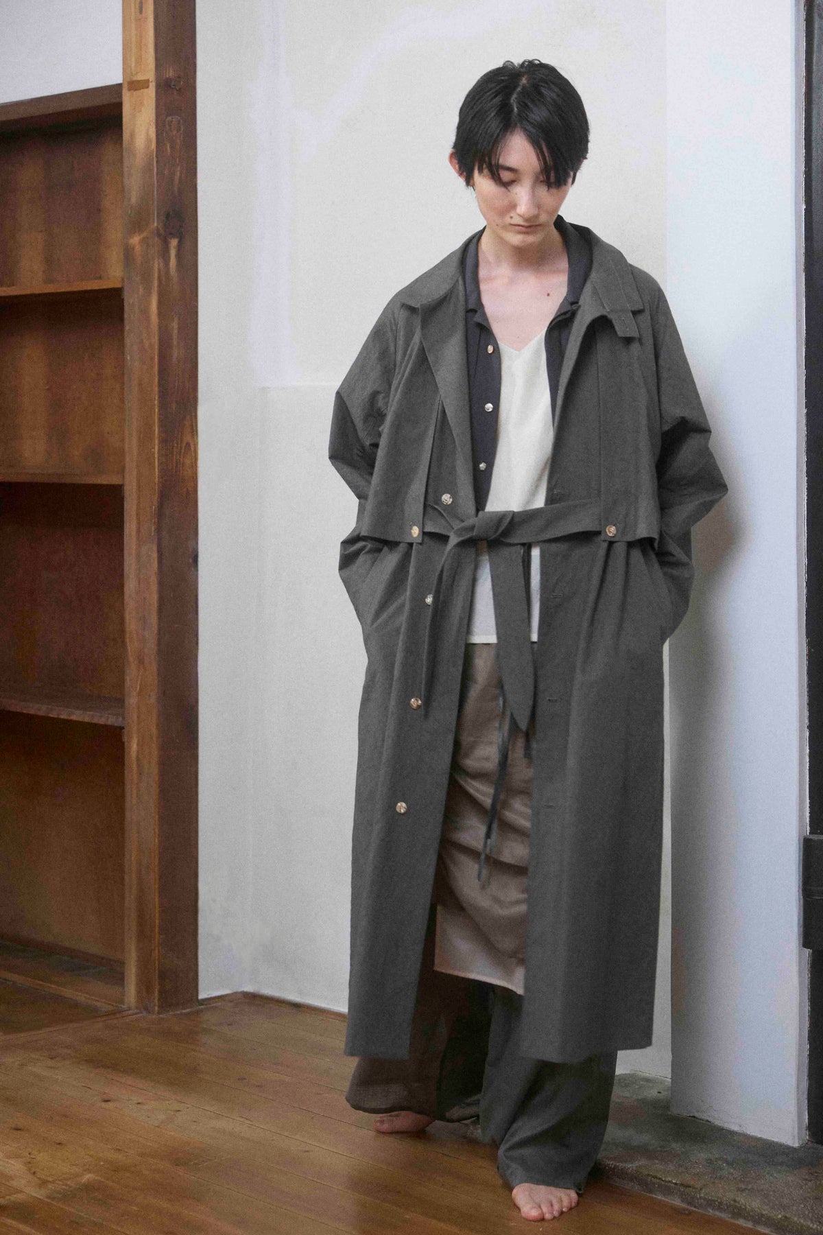 The walking coat / Cotton Linen Typewriter / Charcoal
