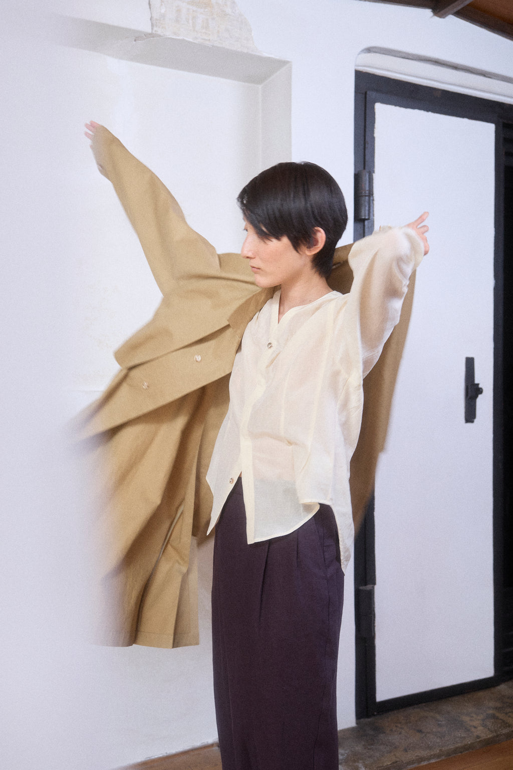 The walking coat / Cotton Linen Twill / Beige