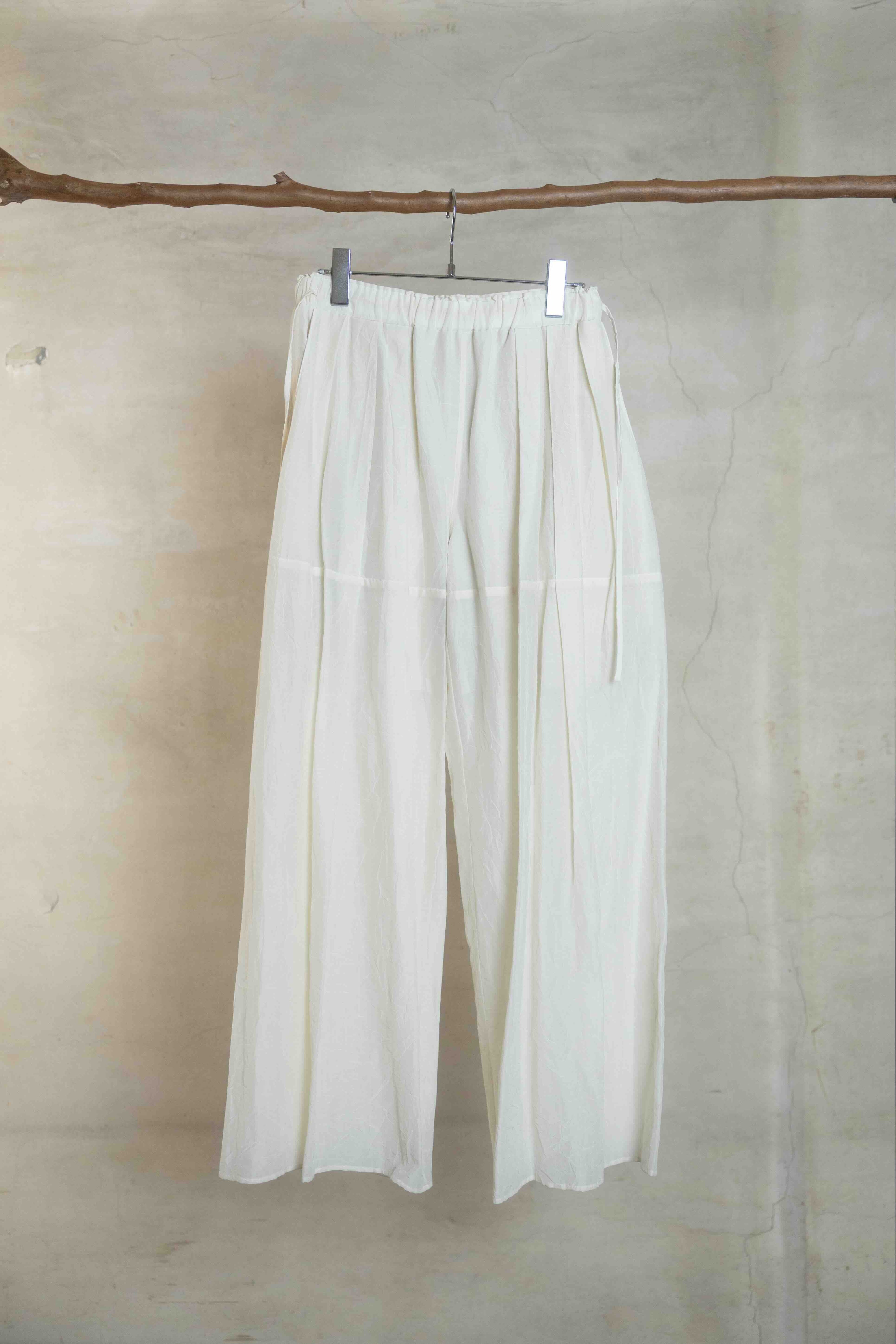 The essential line -The 3 tucks wide pants- / Ivory