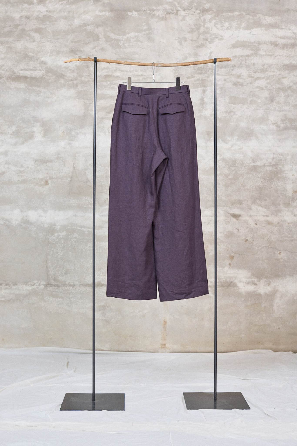The 2tuck wrap straight wide trousers / Linen 100% / Dark purple