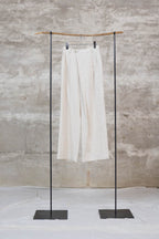 The 2tuck wrap straight wide trousers / Linen 100% / Ivory