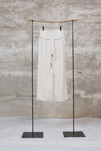 The 2tuck wrap straight wide trousers / Linen 100% / Ivory